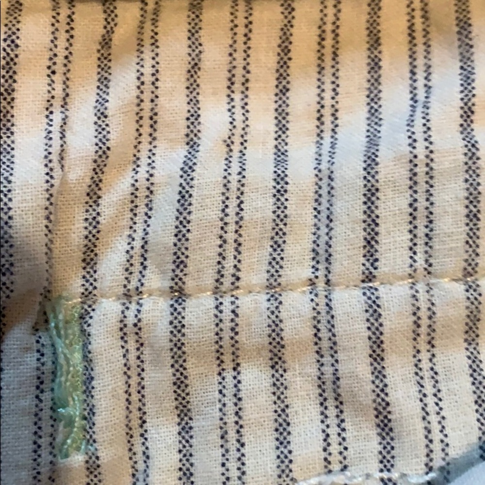 Shorts - Picture 6 of 8